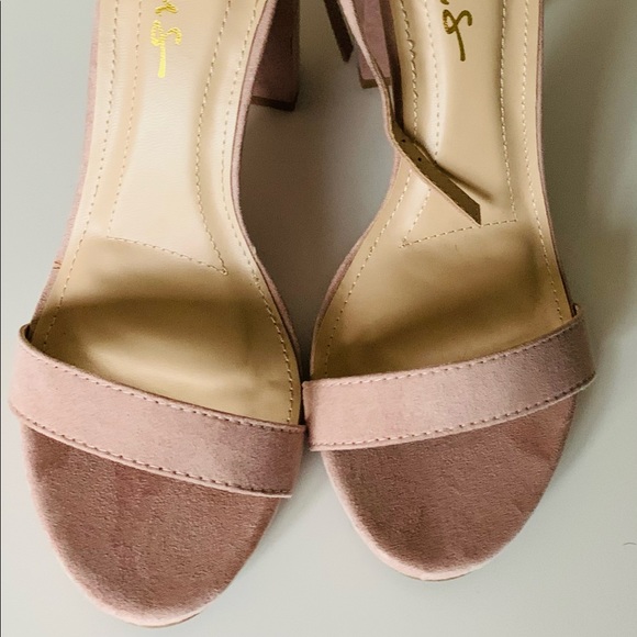 Lulus shoes - Picture 3 of 3